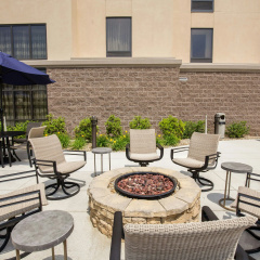 Hampton Inn & Suites Pittsburgh/Harmarville thumbnail 19
