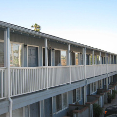The Shores Inn and Beach Houses thumbnail 1