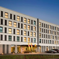 Super 8 by Wyndham Freiburg - Bild 1