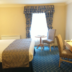 The Queens Hotel & Victoria Cloisters thumbnail 3