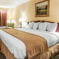 Отель Quality Inn Decatur River City США, Декейтер - отзывы, цены и фото номеров - забронировать отель Quality Inn Decatur River City онлайн комната для гостей фото 2