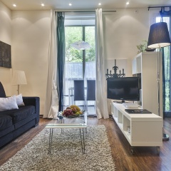 Aspasios Urquinaona Apartments thumbnail 2