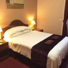 The Hampton Hotel by Greene King Inns thumbnail 13