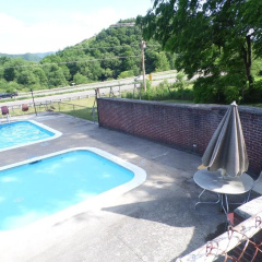 Tazewell Motel thumbnail 4