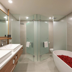 ILLIRA Hotel Banyuwangi - Bild 8