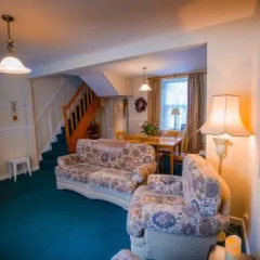 The Small House thumbnail 4