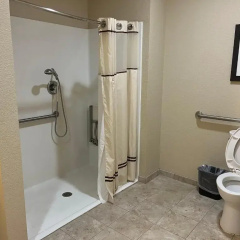 Comfort Inn & Suites Beeville thumbnail 7