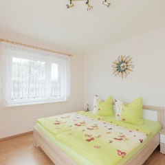 Beautiful Apartment With Romantic Garden and Cosy Terrace - Bild 2
