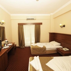 Armir Palace - Bild 3