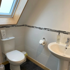 Appletree Court House thumbnail 9