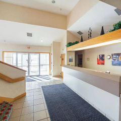 OYO Hotel Markle IN I-69 thumbnail 11