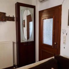 Antonia House thumbnail 3