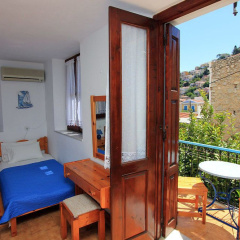 Symi Center thumbnail 15
