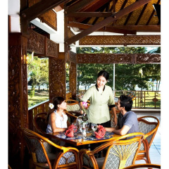 Surya Pesona Beach Hotel thumbnail 15