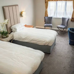 The Pear Tree Inn & Country Hotel thumbnail 5
