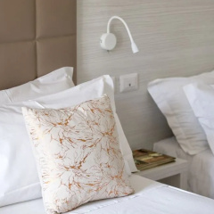 Hotel Clara thumbnail 5