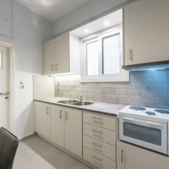 Vibrant Cozy Flat Near the Metro - Bild 6