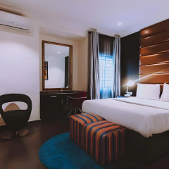 Maple Hotel thumbnail 14
