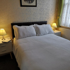 The Phoenix Guest House thumbnail 4