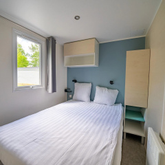 Well-maintained chalet with WiFi, in a green holiday park near Amsterdam - Bild 1