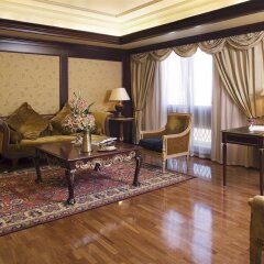 Апартаменты Mövenpick Hotel & Apartments Bur Dubai ОАЭ, Дубай - отзывы, цены и фото номеров - забронировать отель Mövenpick Hotel & Apartments Bur Dubai онлайн интерьер отеля фото 3