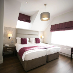 The Pillar Hotel thumbnail 6