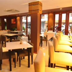 Hemingway's Hotel - Bild 14