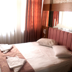 Megaron Hotel - Bild 3