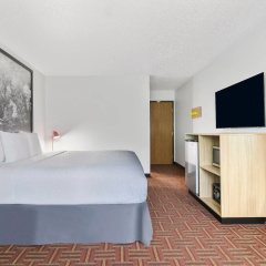 Super 8 by Wyndham Eveleth thumbnail 46