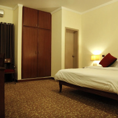The Residency Hotel thumbnail 3