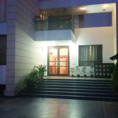 Tavisha Villa thumbnail 1