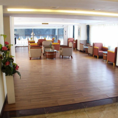 Sunny Holiday Hotel thumbnail 21