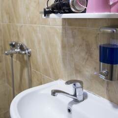 Отель Airport Belgrade Rest Apartments Hotel Сербия, Белград - отзывы, цены и фото номеров - забронировать отель Airport Belgrade Rest Apartments Hotel онлайн ванная фото 2