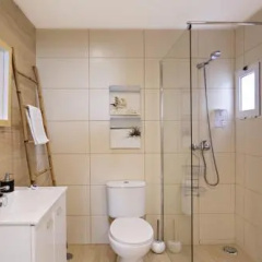 Xiri Beach House thumbnail 6