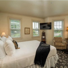 Yelton Manor Bed & Breakfast thumbnail 4