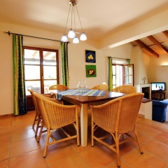 Semi Detached Country House with Large Swimming Pool near Beach & Nice Village - Bild 15