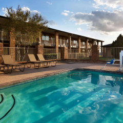 Super 8 by Wyndham Universal City thumbnail 14