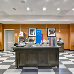 Hampton Inn Kenedy thumbnail 23