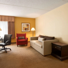 Country Inn & Suites by Radisson, Jacksonville I-95 South, FL thumbnail 2