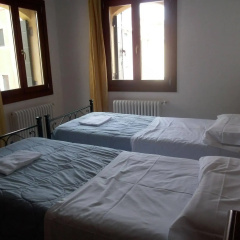 Sweet Venice - rooms & apartments thumbnail 18