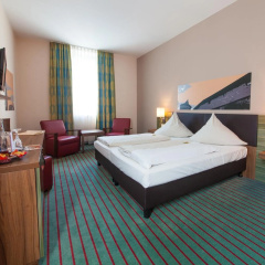 NOVINA HOTEL Tillypark - Bild 4