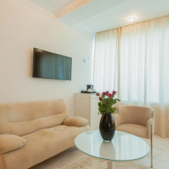 The Penthouse Suites Hotel thumbnail 31