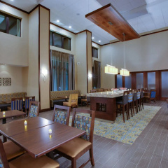Hampton Inn & Suites Philadelphia/Bensalem thumbnail 22