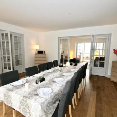 The Old Fenwick House thumbnail 2