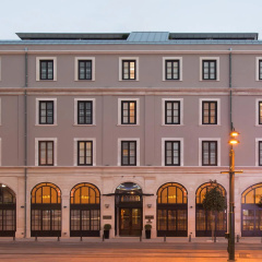 10 Karakoy Istanbul - Special Class thumbnail 1