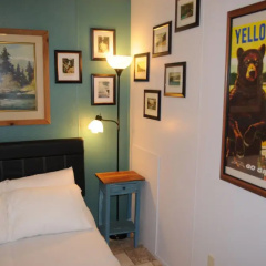 Yellowstone Motel - Adults Only thumbnail 4