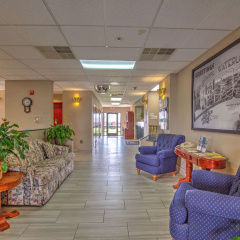 Super 8 by Wyndham Waterloo thumbnail 2