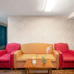 Econo Lodge thumbnail 23