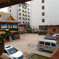 Peacock Princess Hotel thumbnail 4