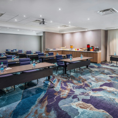 Courtyard by Marriott Toronto Airport